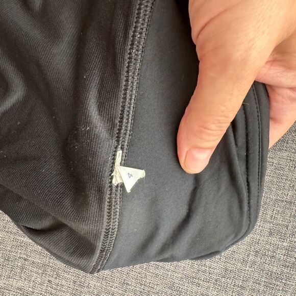 Lululemon Run Times Short black currant size 4 - Picture 11 of 14